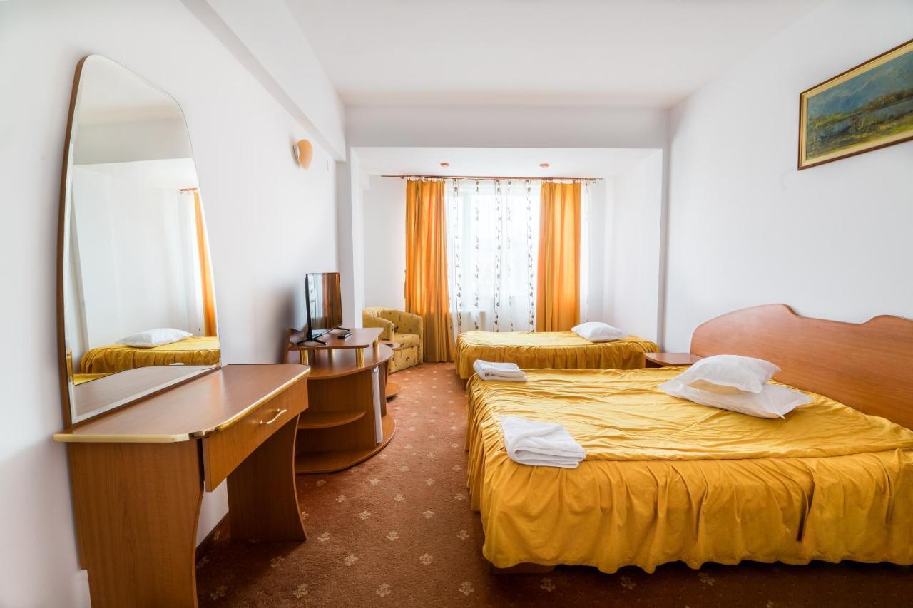 Hotel Atlantis Tulcza Zewnętrze zdjęcie
